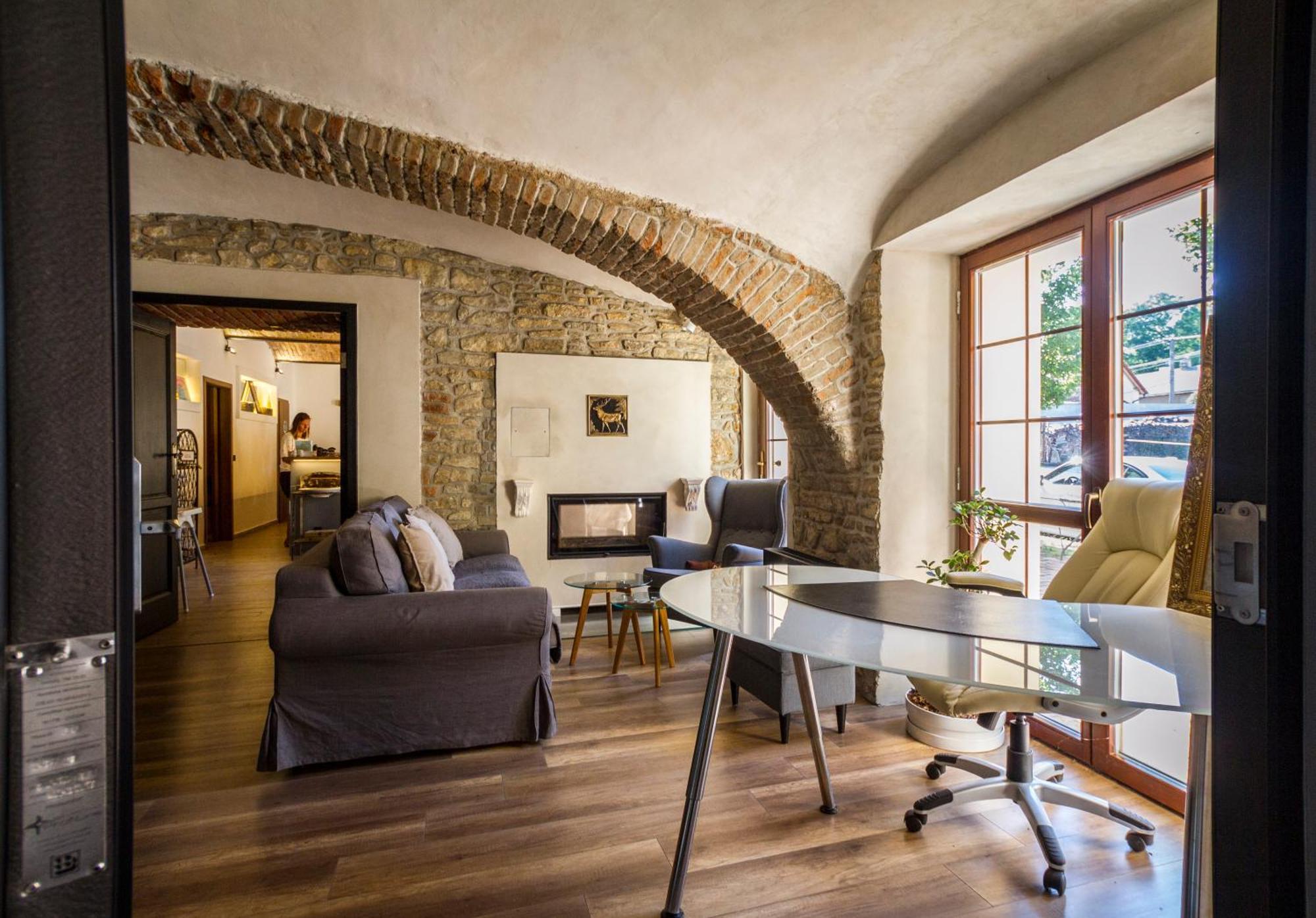 Chateau Nightingales Hostoun Экстерьер фото